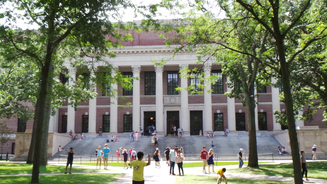 哈佛大学