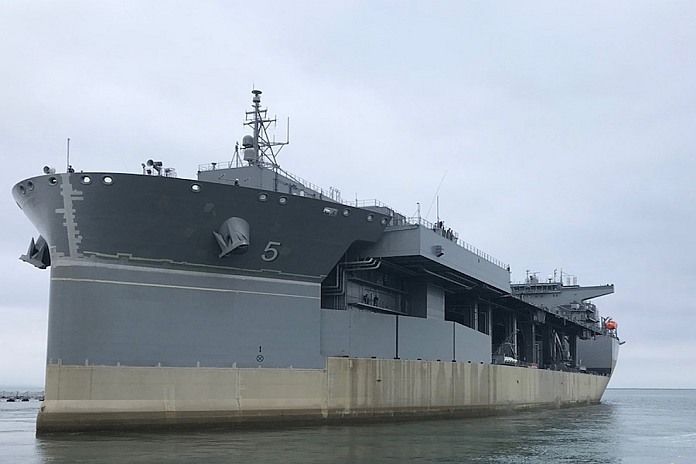 全球最大海上基地美军米格尔基思号正式服役