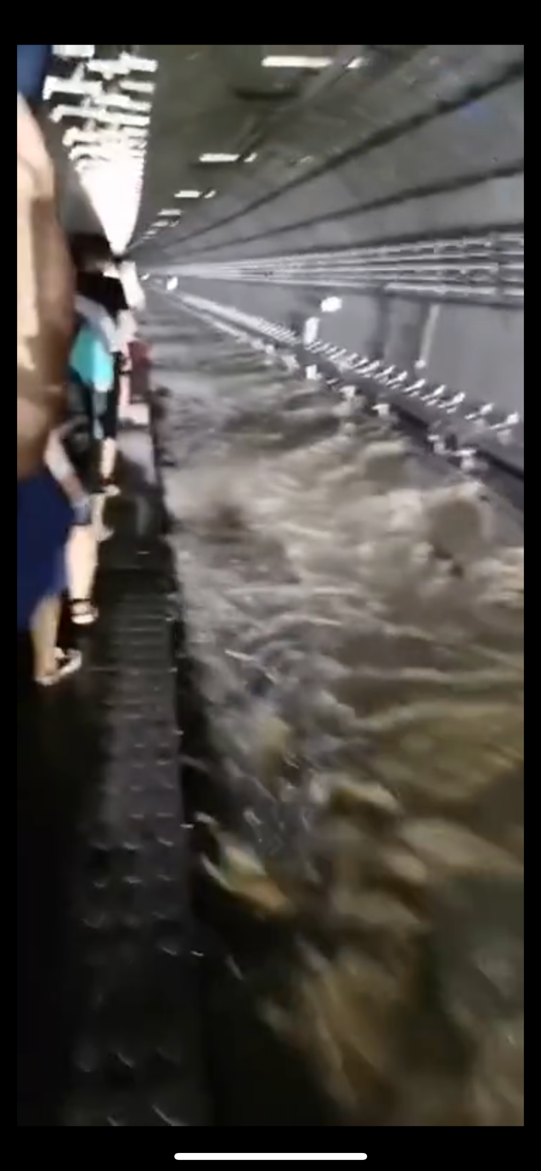 郑州地铁5号线救援现场