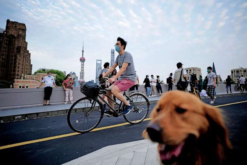 上海外滩附近的一处街头