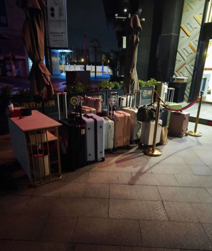订不到酒店能不能干脆住店里，就晚上睡个觉