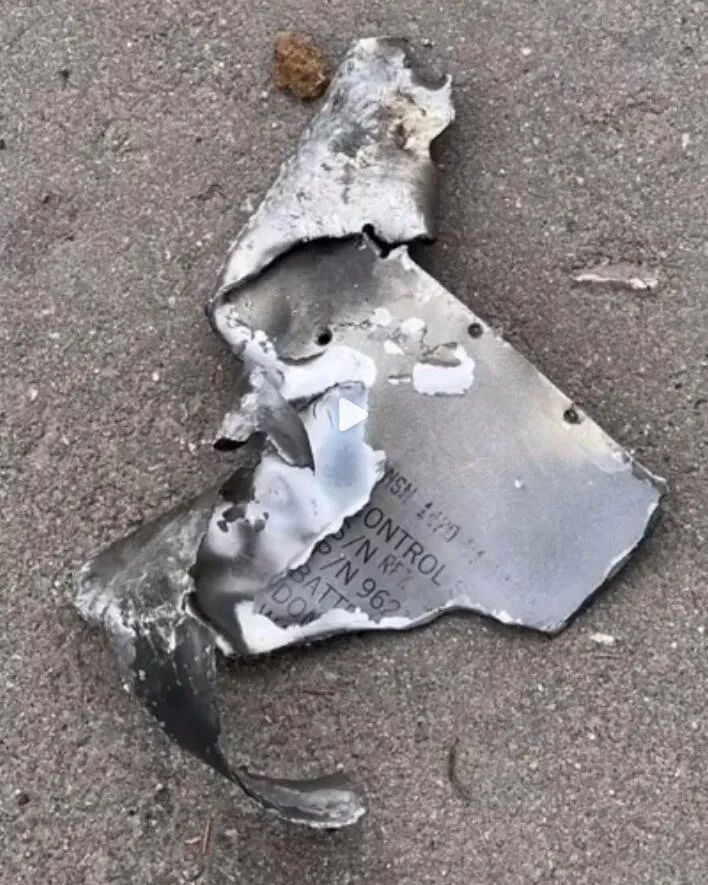 相关社交媒体上出现的克拉马托尔斯克遇袭现场导弹碎片，居然都是英文