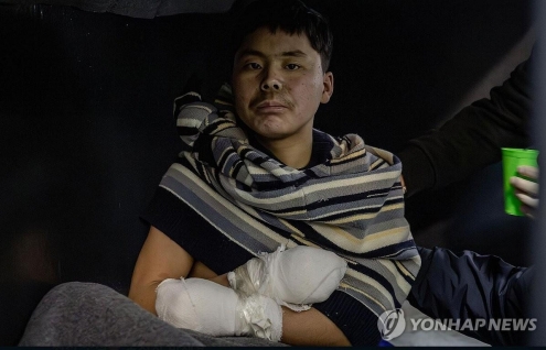乌克兰总统弗拉基米尔·泽连斯基在社交网站X（原推特）个人账号上传的朝军俘虏照片 ...